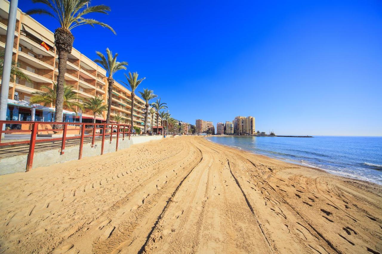 Apartment 8 Pers, Equipped, 1 Min Playa Del Cura - 27B 托雷维耶哈 外观 照片